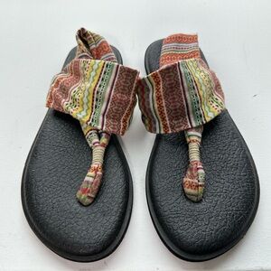 Sanuk Multicolor Patterned Sandals